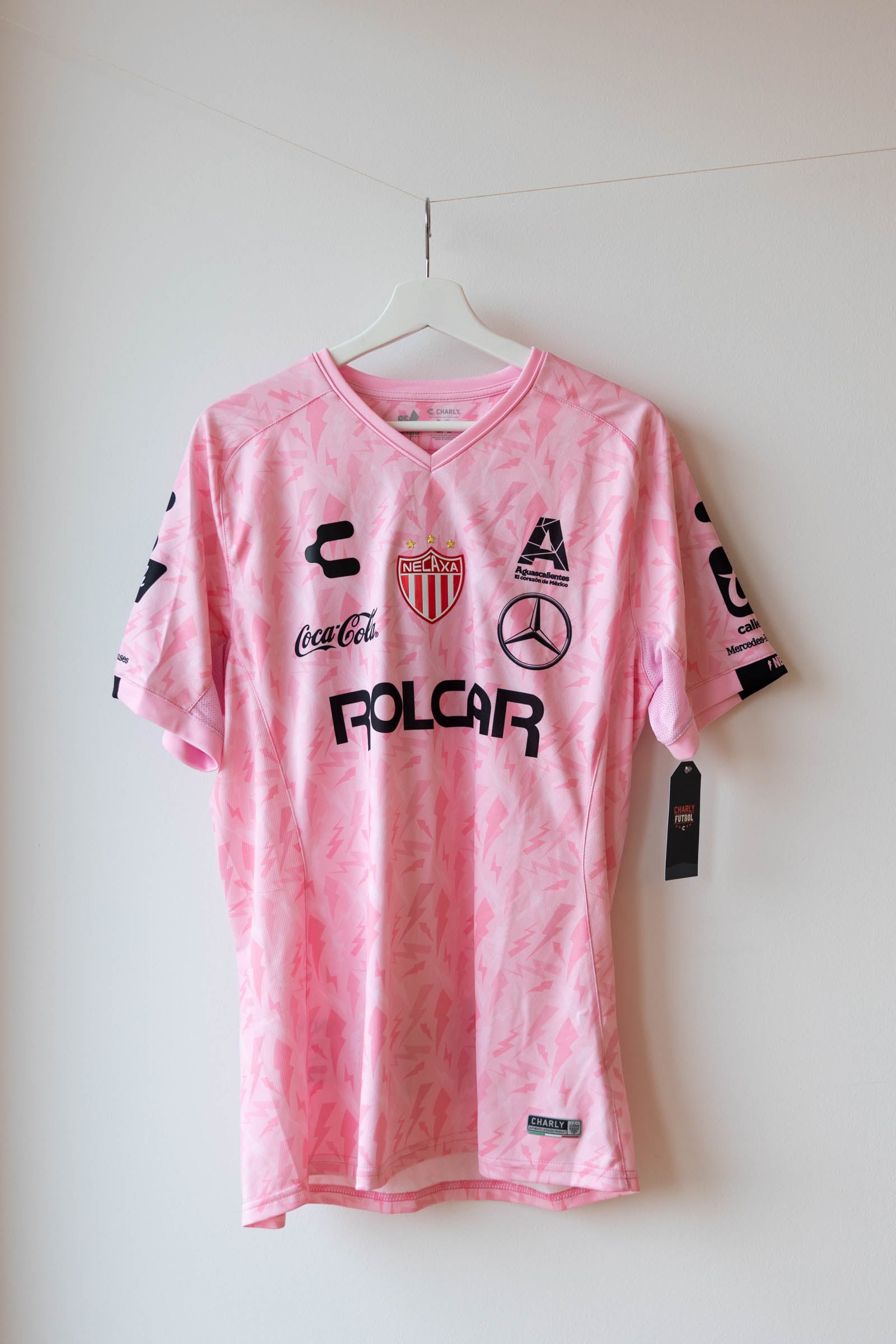 Necaxa hot sale pink jersey