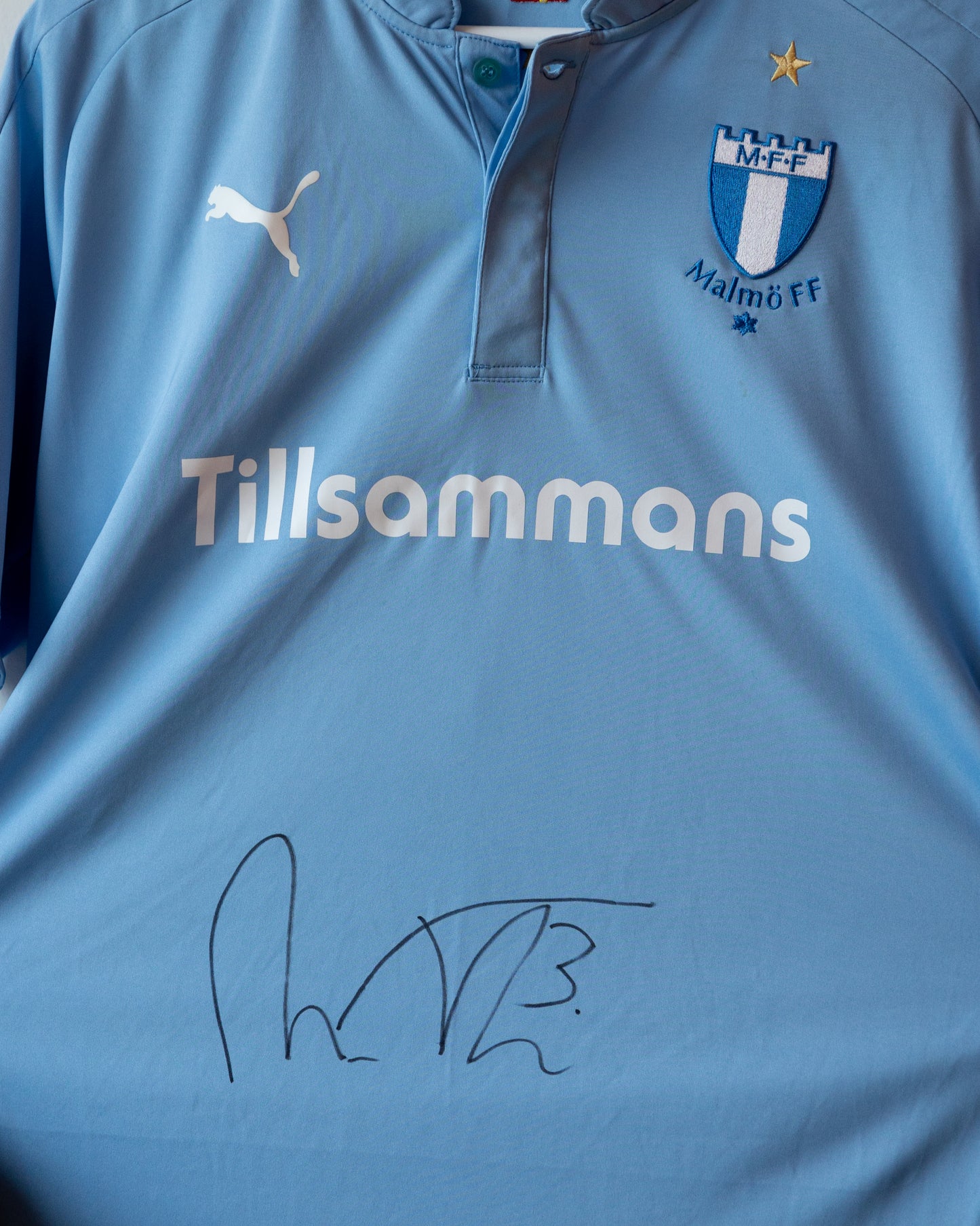 Malmö FF Home Shirt 2016/17 Tinnerholm #3 SIGNED (L)